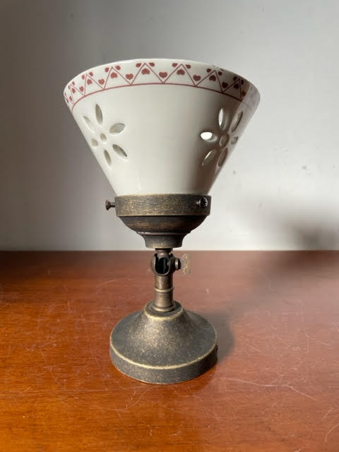 Applique Lampada Da Parete Ad 1 Luce In Ottone Cromato Con Piatto In Ceramica Bianca Lucida Retro H 26 Cm 000