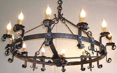 lampadario-lampada-lanterna-in-ferro-battuto-forgiato-12-luci-diametro-110-cm.jpg