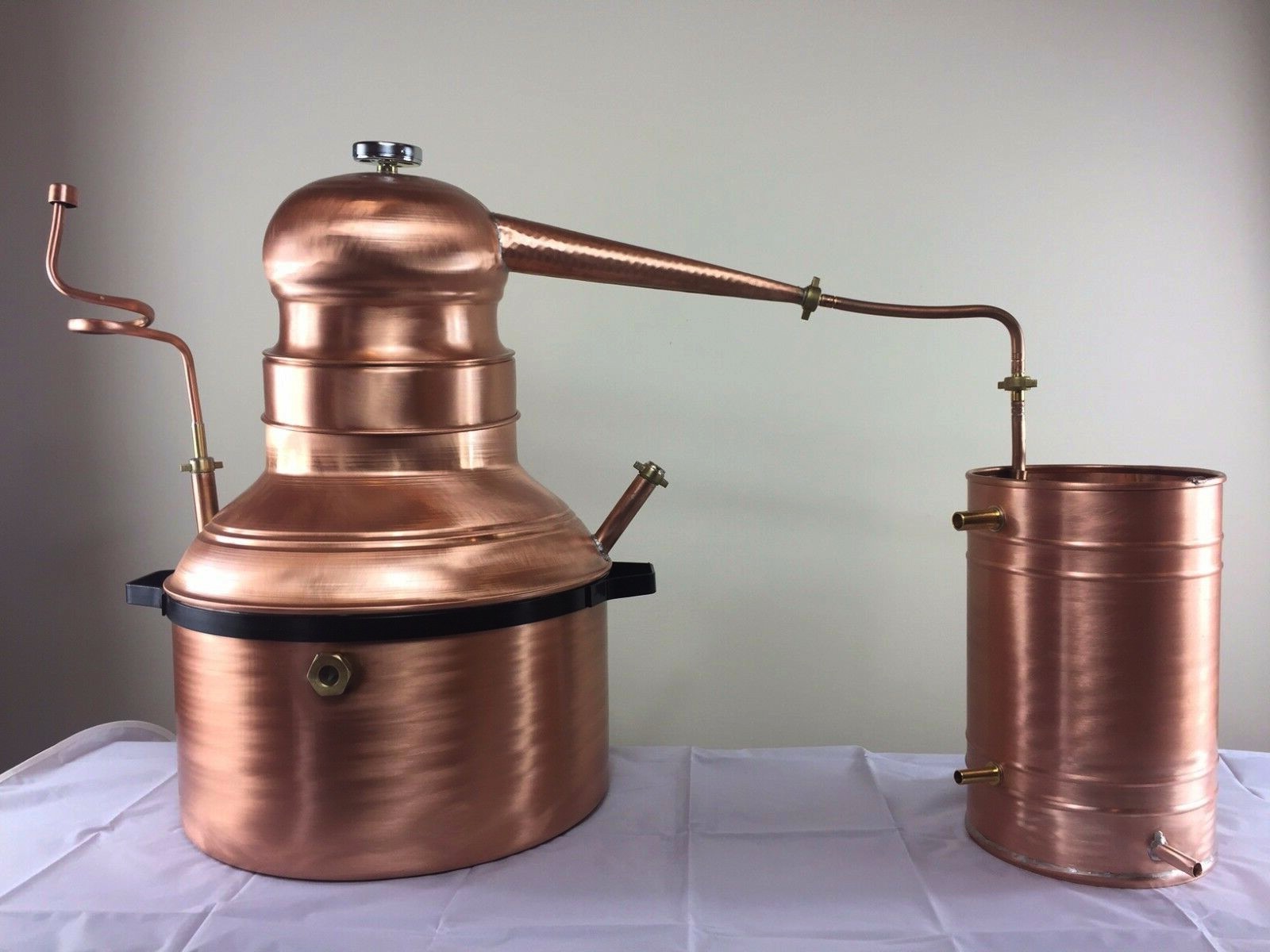 Alambicco distillatore in rame modello bagnomaria da 23 litri