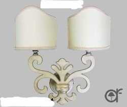 applique-lampada-giglio-fiorentino-avorio-decape-ottone-e-pergamena-a-2-luci-e14.jpg