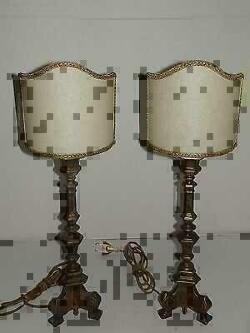 coppia-candelabri-lampade-da-tavolo-abat-jour-con-pergamena-impianto-elettrico.jpg