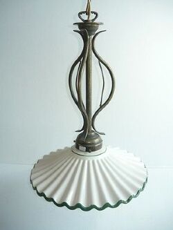 lampadario-sospensione-ottone-anticato-e-piatto-in-ceramica-bianco.jpg