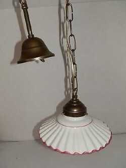 lampadario-sospensione-ottone-ceramica-ondulata-bianca-bordo-rosa-antico-20-cm.jpg